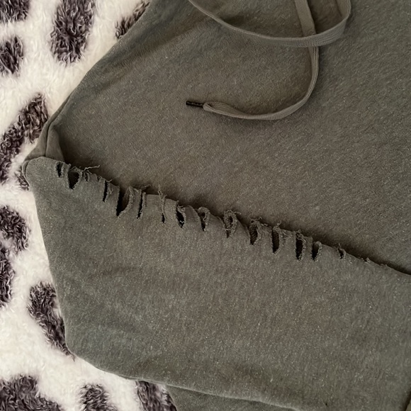 Rue 21 size M Olive Green ripped waist length hoodie - Picture 2 of 4